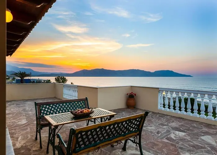 Effie Front With Pool Chania (Crete)