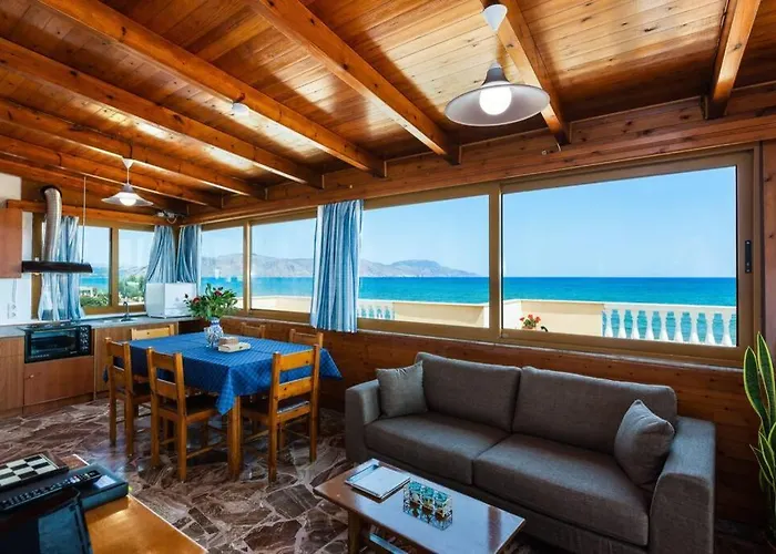 Effie Front With Pool Daire