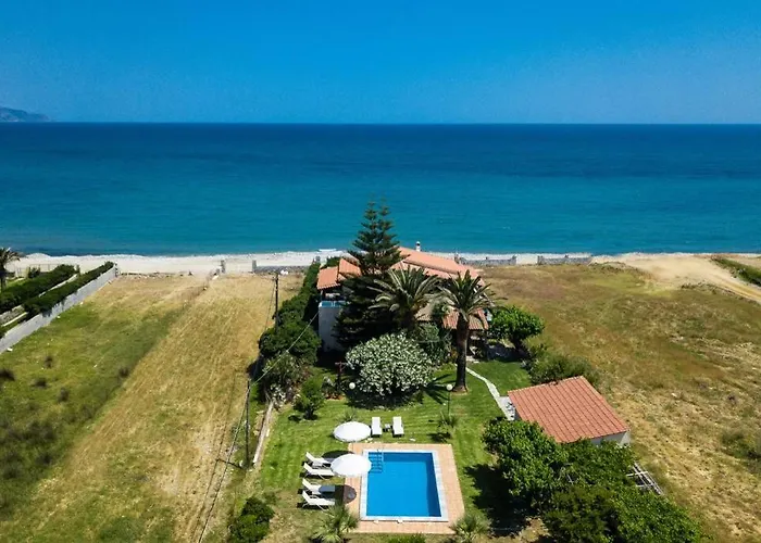 Effie Front With Pool * Chania (Crete)