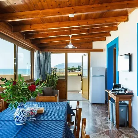 Effie Front With Pool شقة خانيا