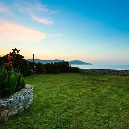 Effie Front With Pool * Ханья (Крит)