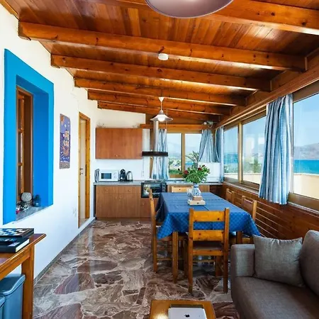 Апартаменти Effie Front With Pool Ханья (Крит)